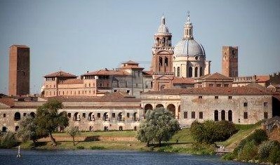 una veduta di mantova