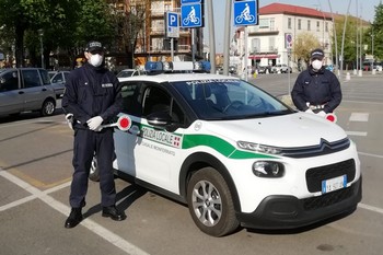 vigili durante attività di controllo