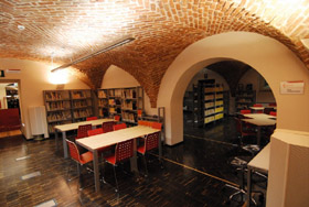 foto biblioteca ragazzi