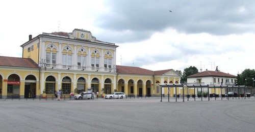 la stazione ferroviaria di Casale Monferrato
