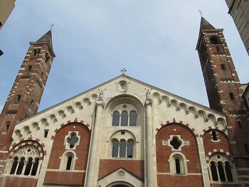 la facciata del duomo