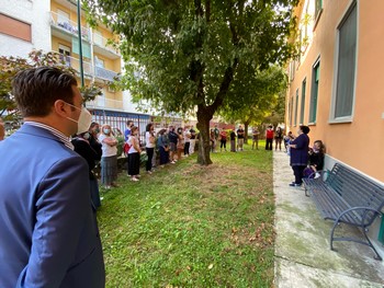 il sindaco riboldi in visita nelle scuole cittadine