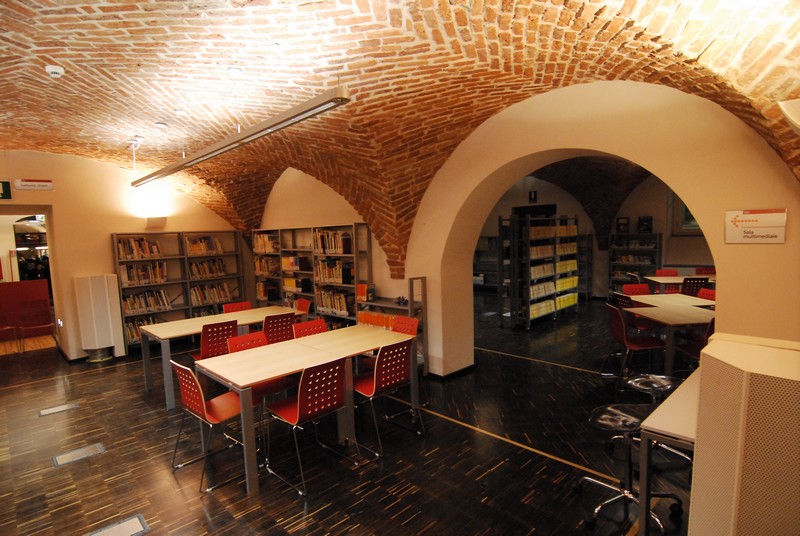 una delle sale della biblioteca luzzati