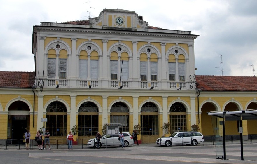 stazione ferroviaria di Casale Monferrato