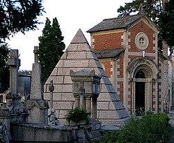 foto del cimitero di casale monferrato