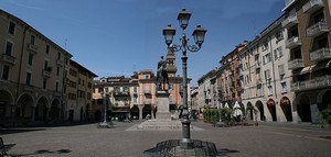 piazza castello