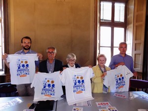 foto di gruppo al termine della conferenza stampa