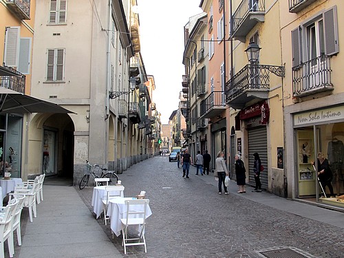 uno scorcio di via Roma