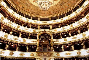 interno del teatro municipale