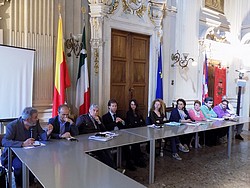 foto della conferenza stampa di presentazione