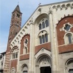 la facciata della cattedrale