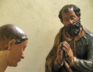 particolare statua lignea di san giuseppe